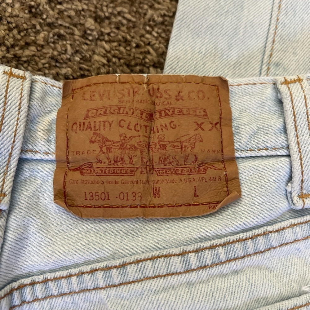 Vtg 90s Juniors Levi’s 501 button fly white jeans - Picture 3 of 7